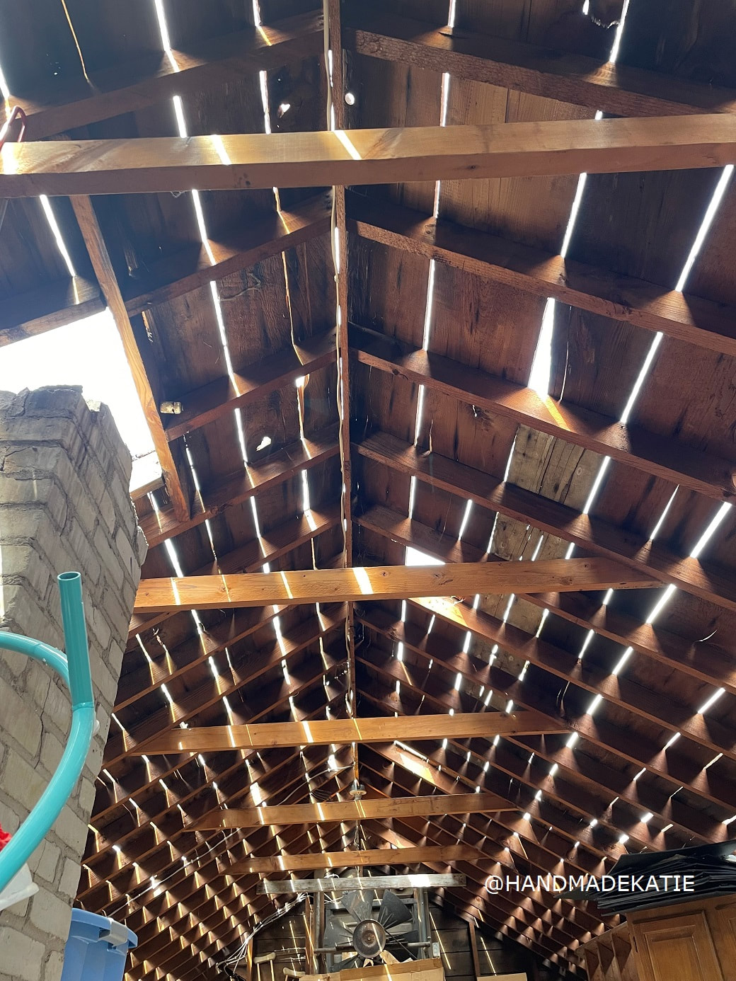 Roof rafters and purlins exposed to outside